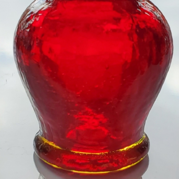 Kanawha Cadmium Crackle 5" Ruffle Vase - Picture 14 of 16